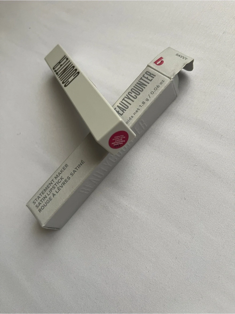 NIB Beautycounter Statement Maker Satin Lipstick Bundle (Savvy & Electric)